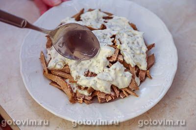 Салат из печени с солеными огурцами