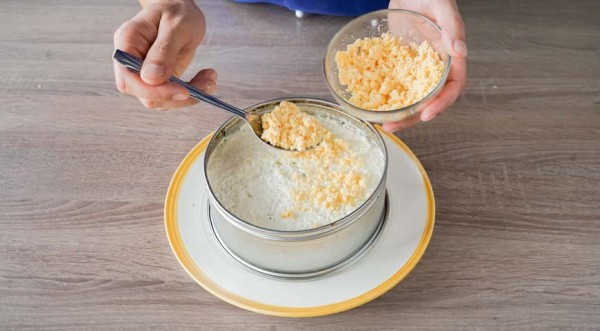 Салат Мимоза с горбушей, пошаговый рецепт с фото Салат Мимоза с горбушей, пошаговый рецепт с фото