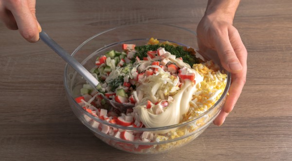 Салат с капустой, кукурузой и крабовыми палочками, пошаговый рецепт с фото Салат с капустой, кукурузой и крабовыми палочками, пошаговый рецепт с фото