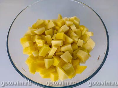 Солянка со свининой, колбасой и маслинами Солянка со свининой, колбасой и маслинами