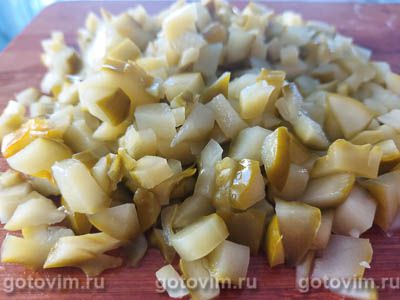 Солянка со свининой, колбасой и маслинами Солянка со свининой, колбасой и маслинами