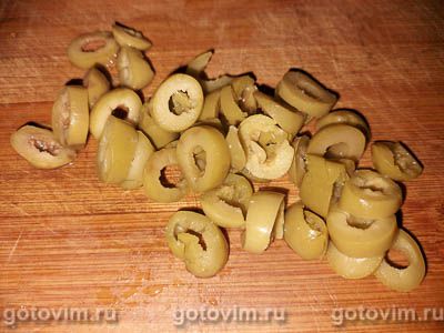 Солянка со свининой, колбасой и маслинами Солянка со свининой, колбасой и маслинами