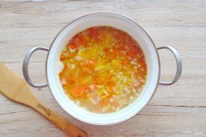 Суп из гороха и кукурузы