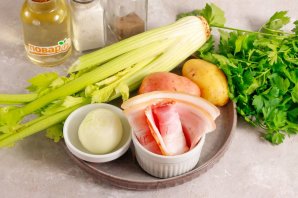 Суп из сельдерея с беконом