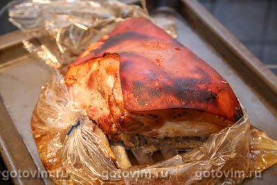 Свиная грудинка в горчично-медовой глазури, запеченная в рукаве  