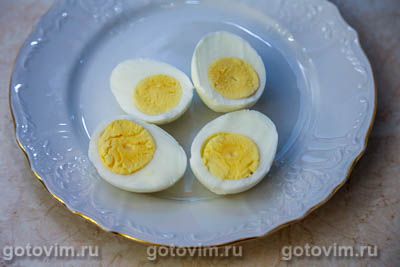 Тарталетки со шпротами и сыром Тарталетки со шпротами и сыром