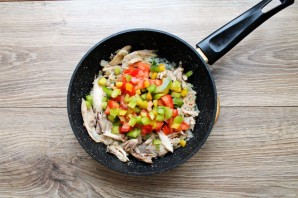 Томатный суп с кинзой