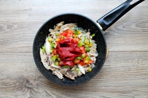 Томатный суп с кинзой