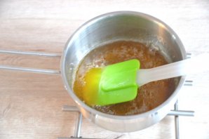 Торт "Груши в карамели"