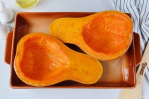 Тыква, фаршированная курицей