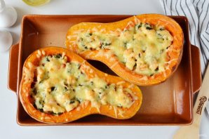 Тыква, фаршированная курицей