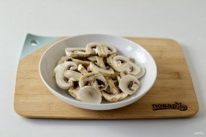 Заливное из грибов