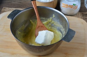 Запеченные яблоки с заварным кремом