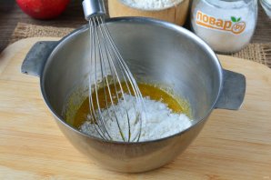 Запеченные яблоки с заварным кремом