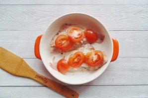 Запеченный окунь по-французски