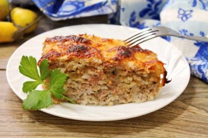 Запеканка из кабачков с фаршем и рисом