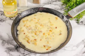 Блины с луковым припеком