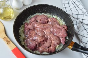 Бутерброды с паштетом из печени