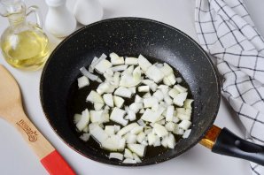 Бутерброды с паштетом из печени