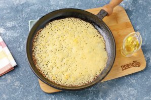 Дрожжевые блины с тыквой