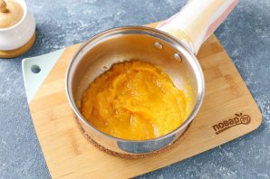 Дрожжевые блины с тыквой