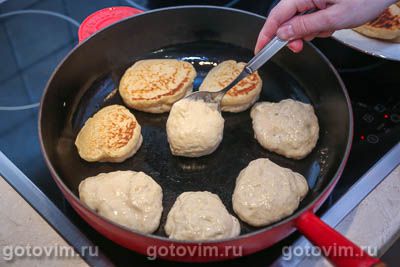 Дрожжевые оладьи на молоке