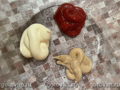 Фаршированные куриные голени с грибами в духовке