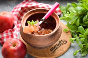 Яблоки в горшочках в духовке