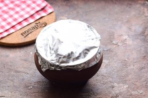 Яблоки в горшочках в духовке