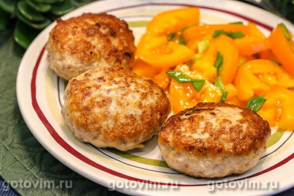 Котлеты из куриных грудок и свинины (без яиц и хлеба)