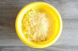 Крабовый салат в тарталетках