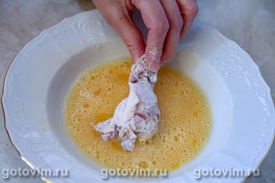 Куриные крылышки в хрустящей панировке из кукурузных хлопьев Куриные крылышки в хрустящей панировке из кукурузных хлопьев