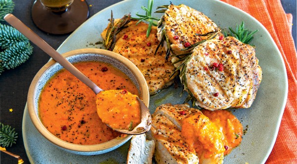 Медальоны из свинины с соусом из запеченного перца, пошаговый рецепт с фото Медальоны из свинины с соусом из запеченного перца, пошаговый рецепт с фото