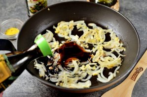 Мидии в устричном соусе Мидии в устричном соусе