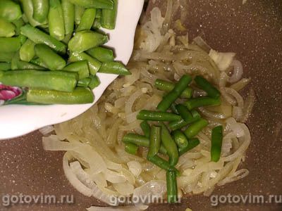 Морской коктейль в сырном соусе со стручковой фасолью Морской коктейль в сырном соусе со стручковой фасолью