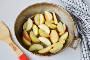 Немецкий яблочный блин