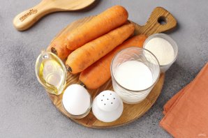 Оладьи из моркови с манкой