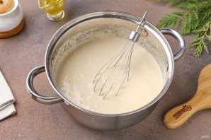 Оладьи с манкой на дрожжах