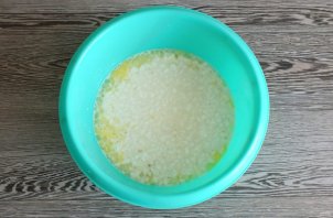 Оладьи с творогом на дрожжах