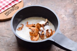 Овсяная каша с сушеными яблоками