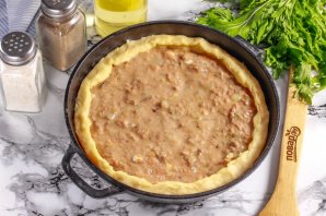 Пирог из карпа с луком в духовке