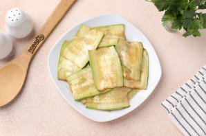 Пирог из лаваша с фаршем и кабачком