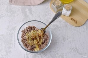 Пирожки жареные с мясом