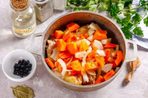 Плов с тыквой и курицей