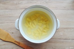 Рыбный суп из судака с пшеном