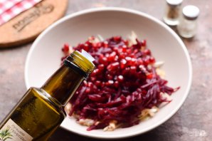 Салат из свеклы, граната и яблока