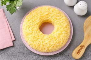 Салат с курицей и клюквой