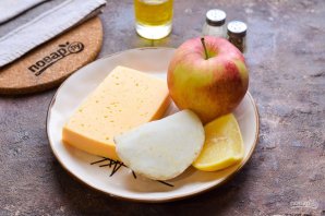 Салат с сельдереем и сыром