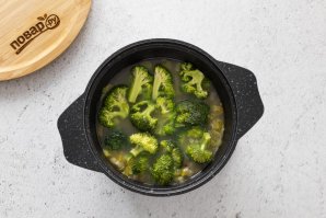 Суп-пюре из лука-порей и брокколи Суп-пюре из лука-порей и брокколи