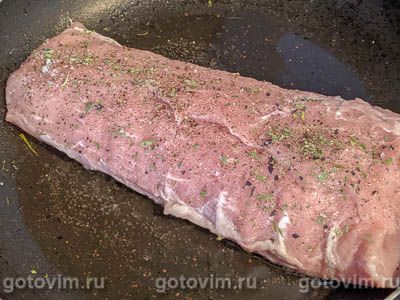 Свиная вырезка в сухарях, запеченная в духовке Свиная вырезка в сухарях, запеченная в духовке